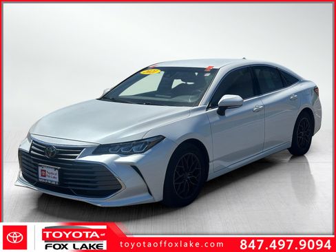 Used 2021 Toyota Avalon XLE FWD image 1
