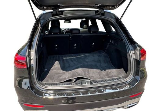 Certified 2025 Mercedes-Benz GLC 300 4MATIC image 9