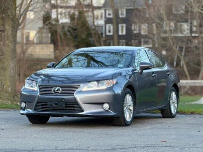 Used 2013 Lexus ES 350 w/ Luxury Pkg