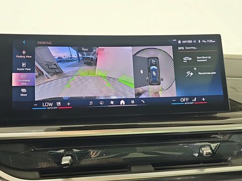 Used 2025 BMW X7 xDrive40i AWD/4WD image 22