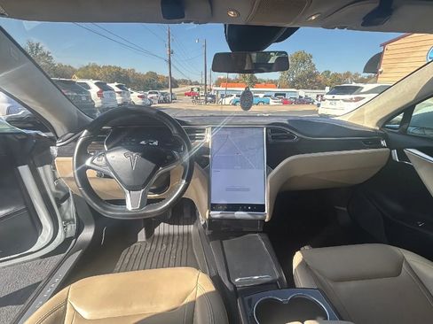 Used 2016 Tesla Model S 60 image 31