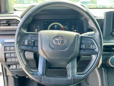 Used 2025 Toyota Tacoma SR5 AWD/4WD image 11