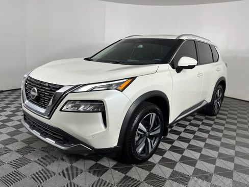 Used 2023 Nissan Rogue SL w/ SL Premium Package FWD image 6