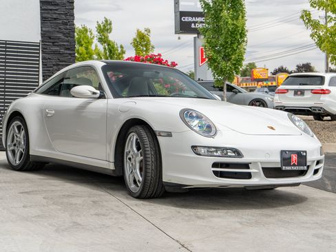 Used 2008 Porsche 911 Targa 4 AWD/4WD image 5