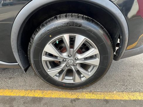 Used 2018 Nissan Murano SV AWD/4WD image 11