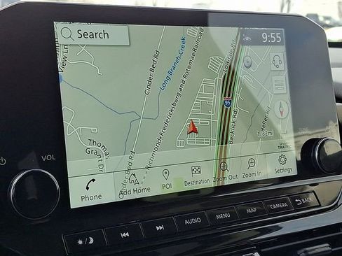 Used 2025 Nissan Pathfinder SL image 17