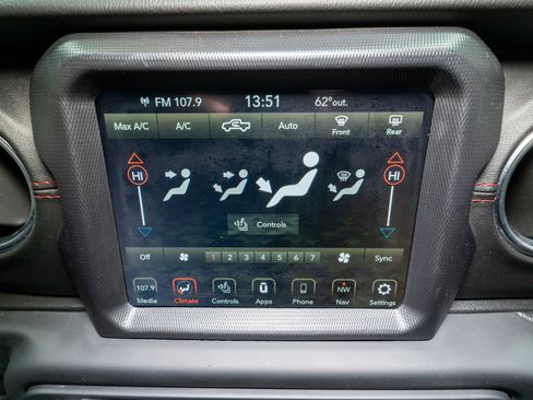 Used 2020 Jeep Gladiator Rubicon image 20