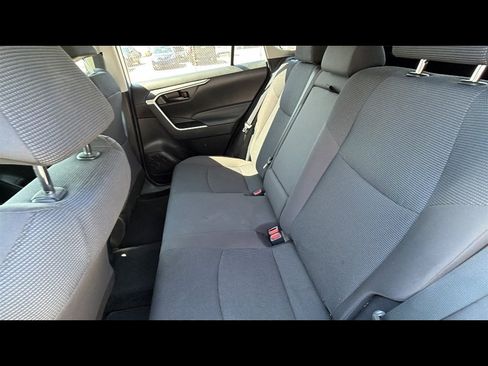 Used 2021 Toyota RAV4 LE AWD/4WD image 23