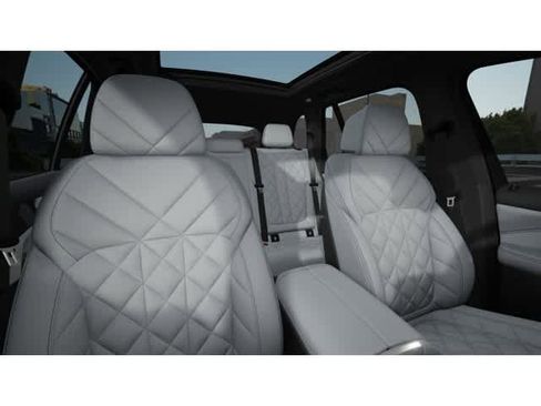 New 2026 BMW X5 sDrive40i w/ M Sport Package image 11