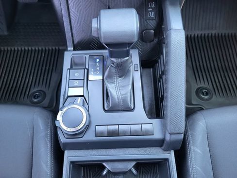 Used 2024 Toyota Tacoma SR w/ SR Upgrade Package AWD/4WD image 19