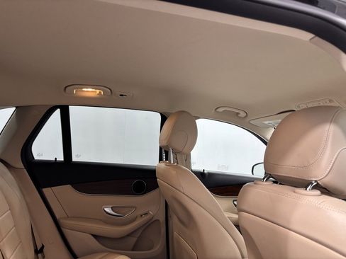 Certified 2022 Mercedes-Benz GLC 300 4MATIC image 25