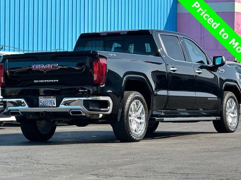 Used 2021 GMC Sierra 1500 SLT w/ SLT Premium Package image 4