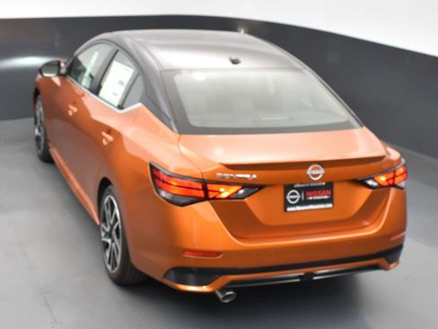 New 2025 Nissan Sentra SR w/ SR Premium Package image 47