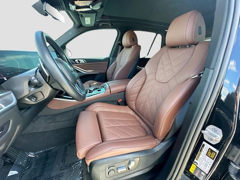 Certified 2025 BMW X5 xDrive50e AWD/4WD image 22