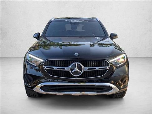 Used 2026 Mercedes-Benz GLC 300 4MATIC image 2