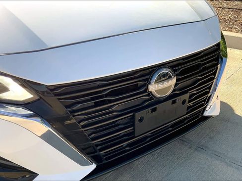 Used 2024 Nissan Altima 2.5 S image 30