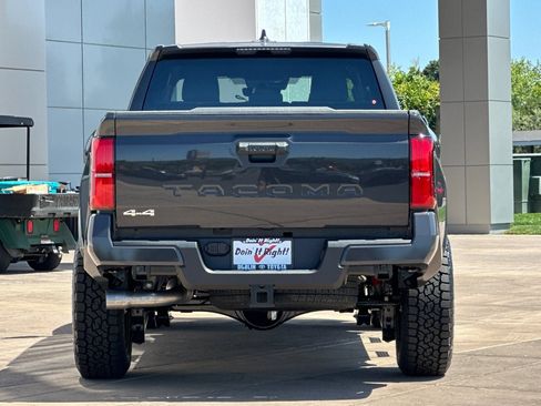 New 2026 Toyota Tacoma SR5 AWD/4WD image 5