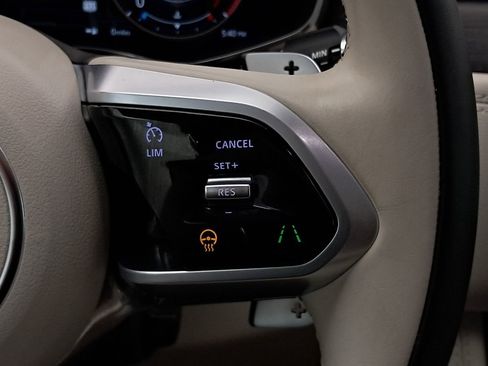 Used 2021 Jaguar F-PACE S image 17