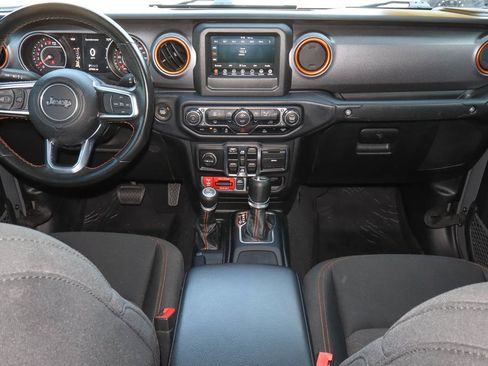Used 2020 Jeep Gladiator Mojave w/ Trailer Tow Package AWD/4WD image 10