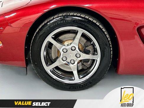 Used 1999 Chevrolet Corvette Convertible w/ Performance Handling Pkg image 26