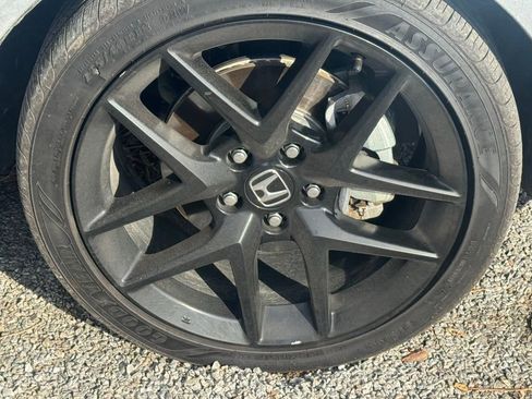 Used 2025 Honda Civic Sport image 13