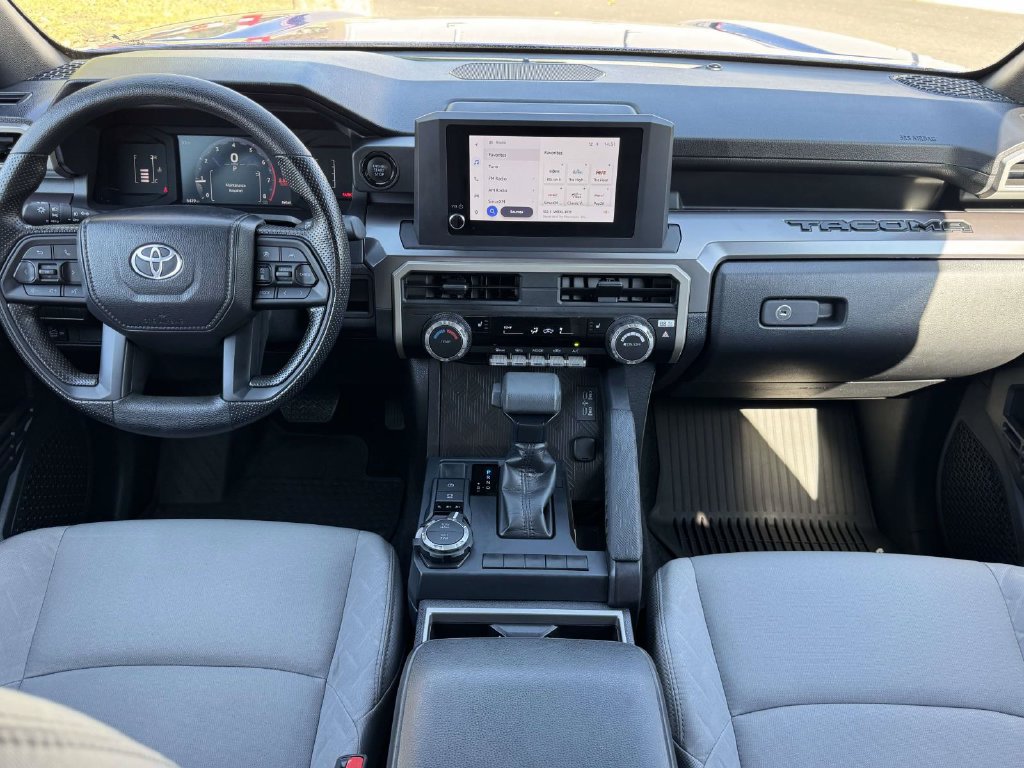 Used 2025 Toyota Tacoma SR5 AWD/4WD image 2