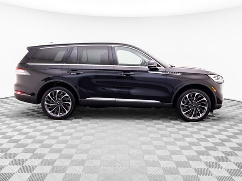 Used 2020 Lincoln Aviator Reserve w/ Equipment Group 202A AWD/4WD image 6