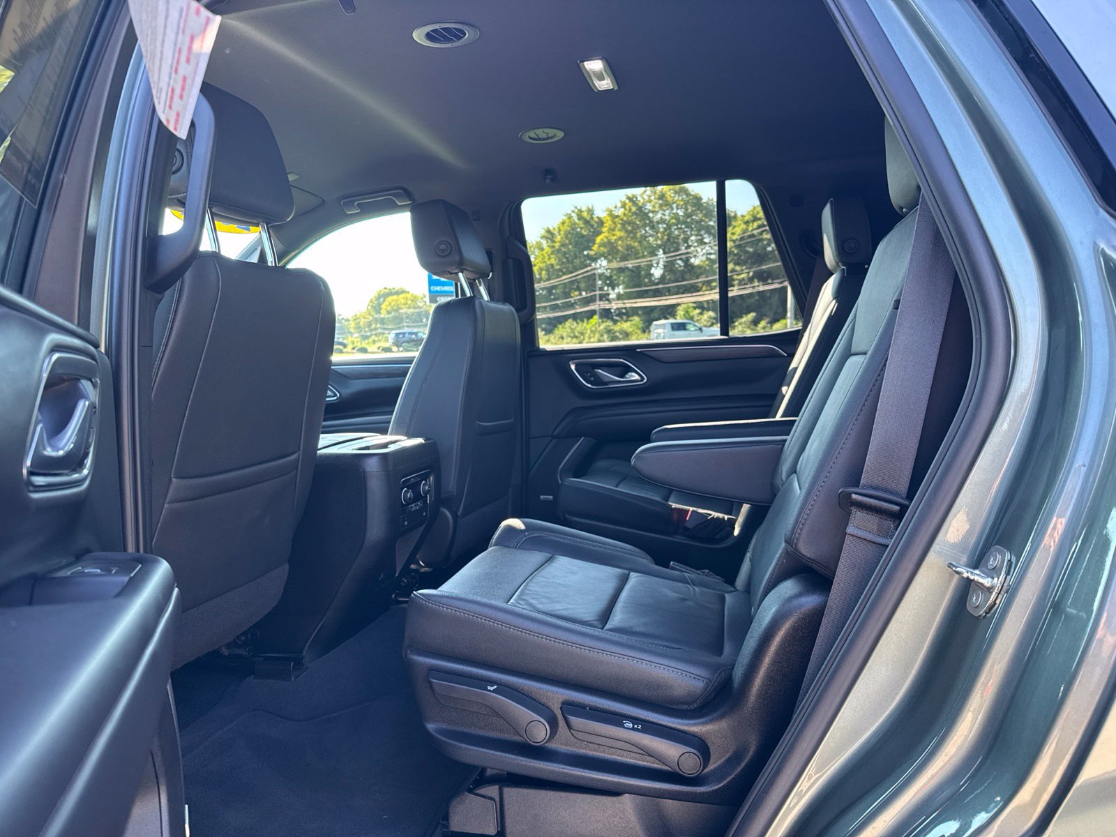 Used 2024 Chevrolet Tahoe LT AWD/4WD image 20