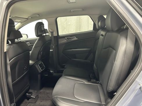 Used 2023 Kia Sportage EX FWD image 42