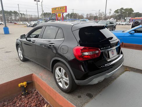 Used 2018 Mercedes-Benz GLA 250 image 7
