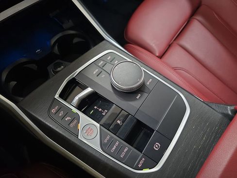 Certified 2023 BMW 330i Sedan w/ M Sport Package image 25