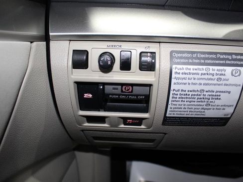 Used 2011 Subaru Outback 2.5i Premium image 22