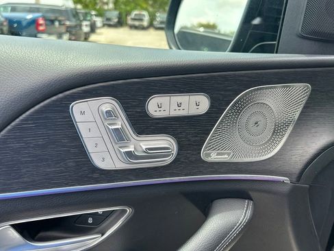 Used 2025 Mercedes-Benz GLE 350 4MATIC w/ AMG Line Exterior image 35