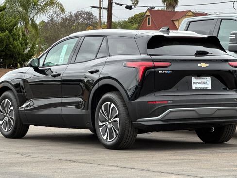 New 2025 Chevrolet Blazer EV LT image 6