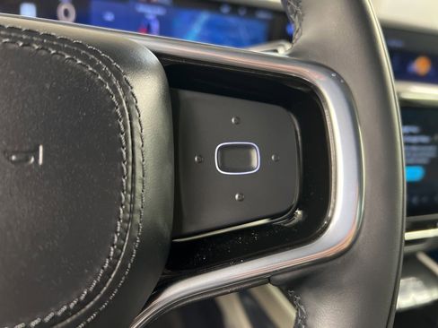 Certified 2025 Lincoln Nautilus Reserve image 22