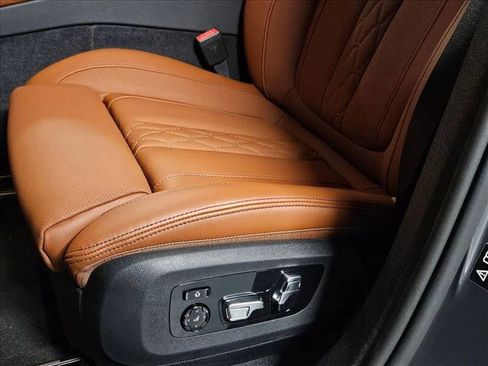 New 2026 BMW X6 M60i image 4