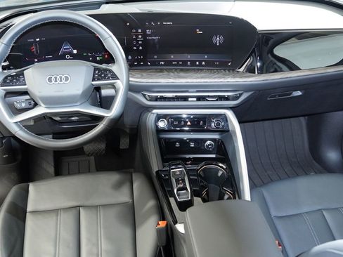 Used 2025 Audi Q5 Premium Plus w/ Premium Plus image 20