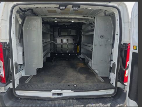 Used 2020 Ford Transit 250 Low Roof AWD image 4