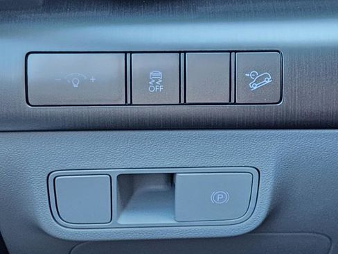 Used 2025 Hyundai Kona SEL image 23