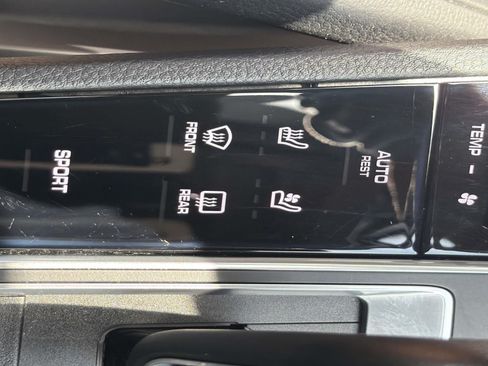 Used 2019 Porsche Cayenne AWD/4WD image 34