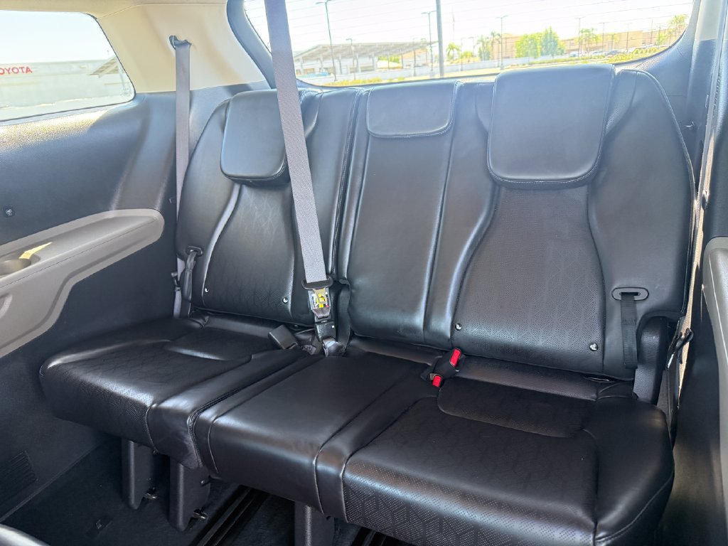 Used 2026 Kia Carnival LXS FWD image 15