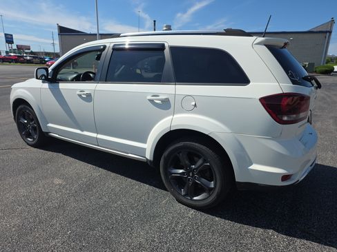 Used 2019 Dodge Journey Crossroad FWD image 5