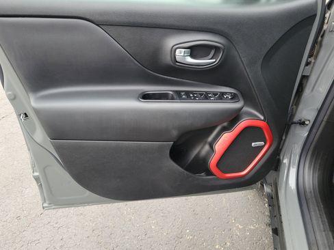 Used 2021 Jeep Renegade Trailhawk w/ Sun & Sound Group image 19