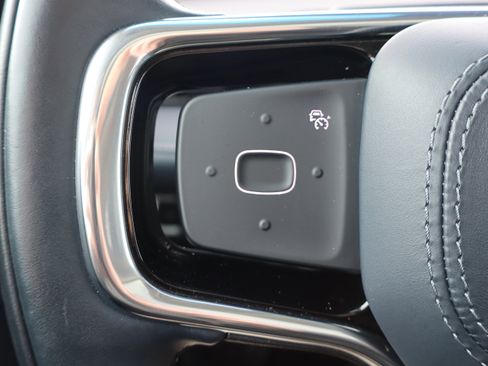 Used 2024 Lincoln Nautilus Reserve w/ Equipment Group 202A image 15