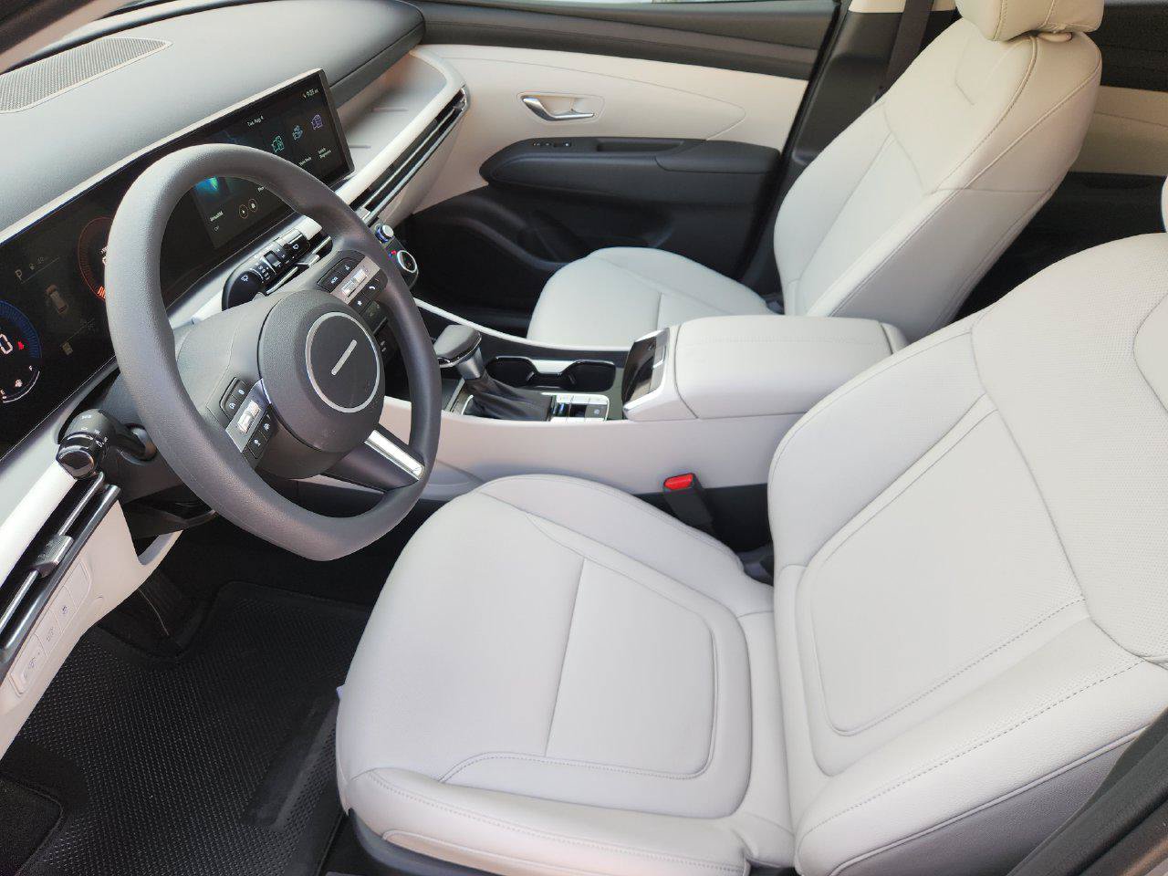New 2026 Hyundai Tucson SEL Plus FWD image 9