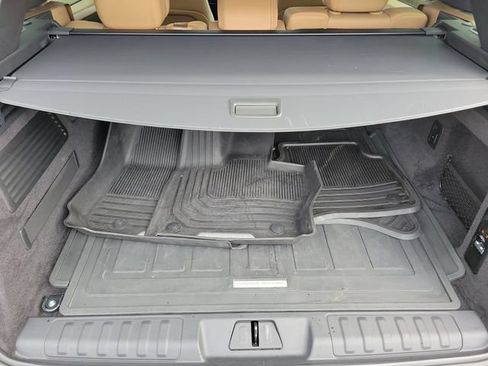 Used 2024 Land Rover Range Rover Sport SE AWD/4WD image 7