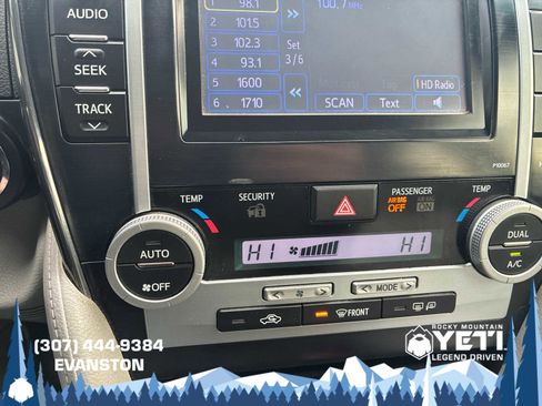 Used 2012 Toyota Camry XLE image 16