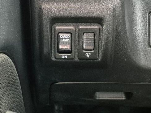 Used 2003 Nissan Frontier S/C image 16