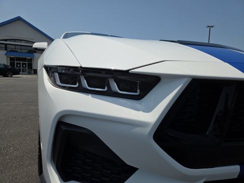 Used 2024 Ford Mustang GT Premium RWD image 28