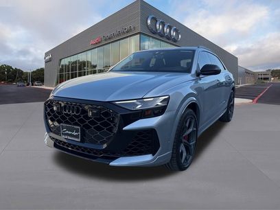 New 2025 Audi RS Q8 performance